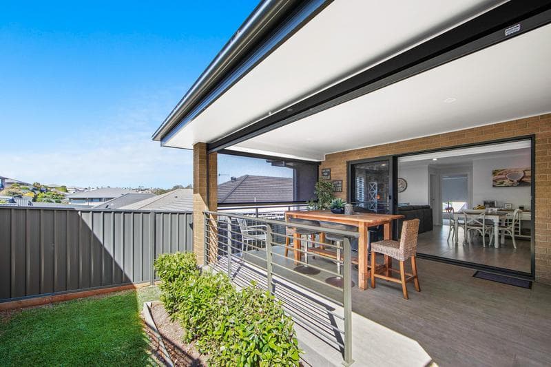 4/2																										Waugh Street
														
								Port Macquarie, NSW 2444, Port Macquarie - Image 1