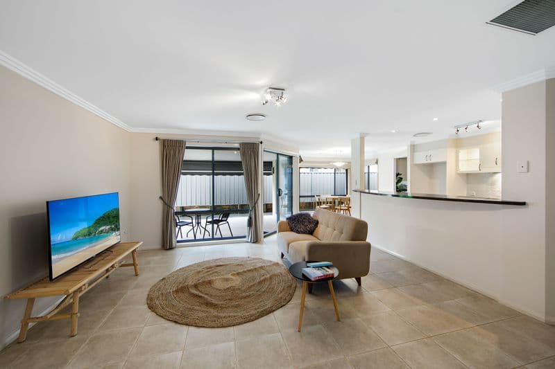 7/2-6																										Howard Avenue
														
								Northmead, NSW 2152, Port Macquarie - Thumbnail 3