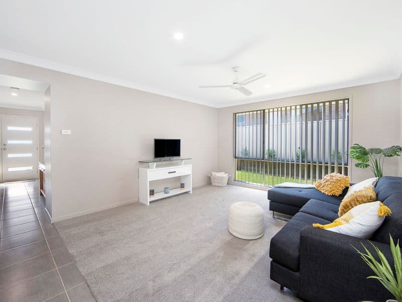6/30																										Tuffy Avenue
														
								Sans Souci, NSW 2219, Port Macquarie - Thumbnail 6