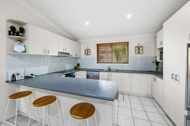 4 Mariners Way, Port Macquarie, Port Macquarie - Thumbnail 2