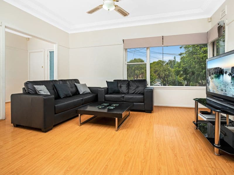 69 Ballandella Road, Toongabbie, Toongabbie - Thumbnail 2