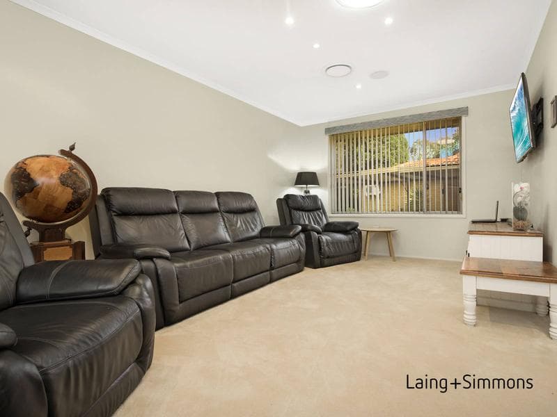 54/3-13																										Erskineville Road
														
								Newtown, NSW 2042, Toongabbie - Thumbnail 3