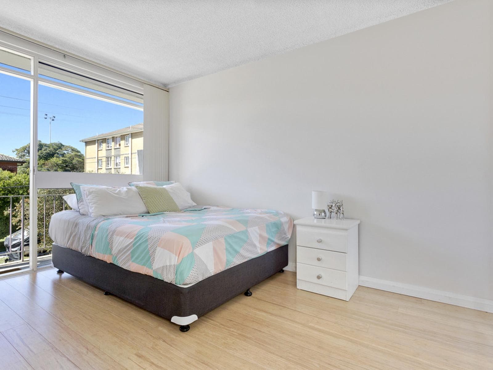 5/3 Grafton Crescent, Dee Why, Dee Why - Thumbnail 2