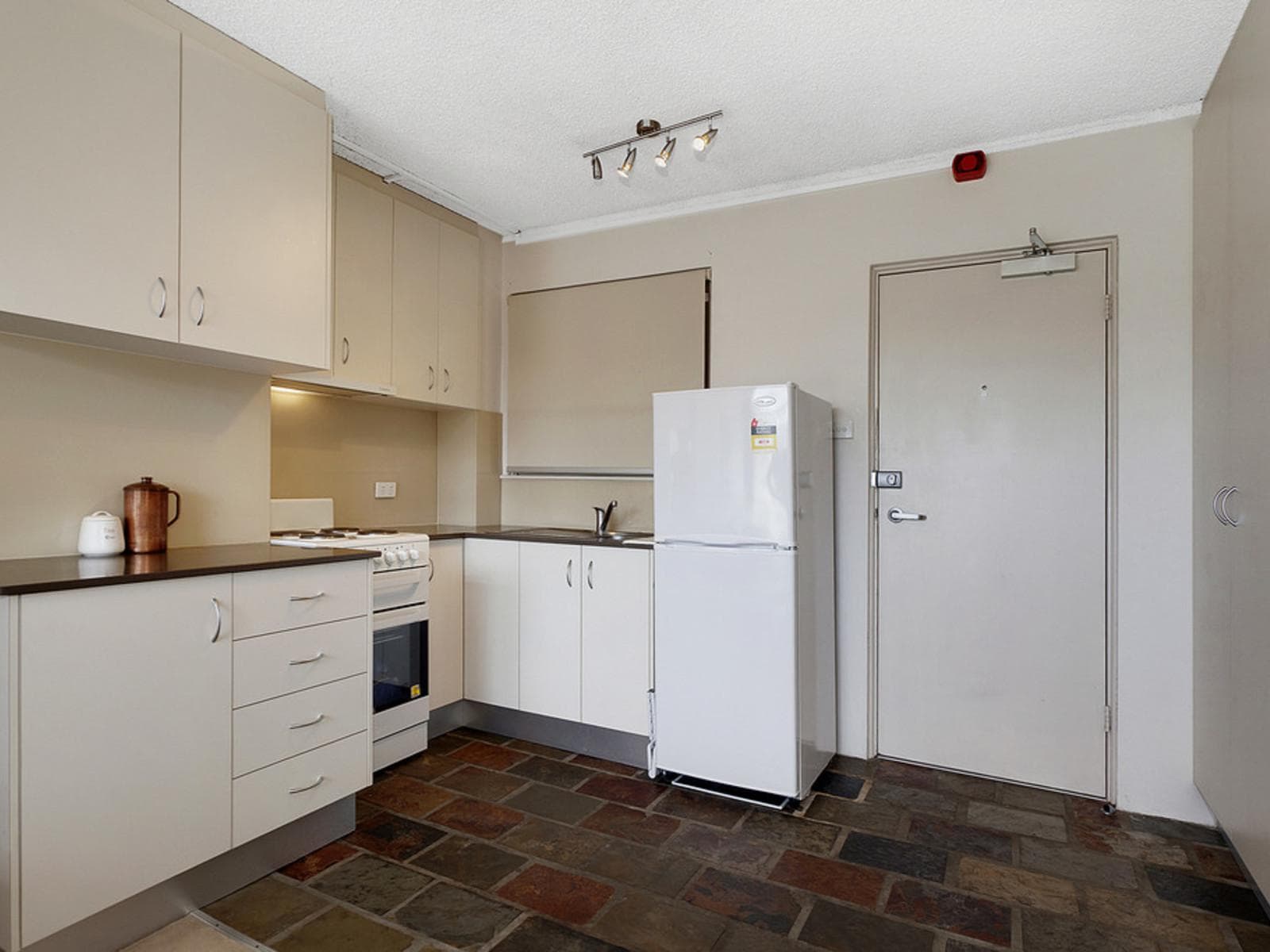 5/3 Grafton Crescent, Dee Why, Dee Why - Thumbnail 3