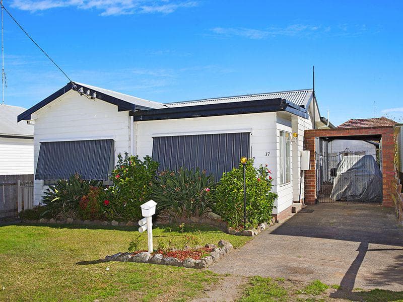 37 Henry St, Belmont, Belmont - Image 1