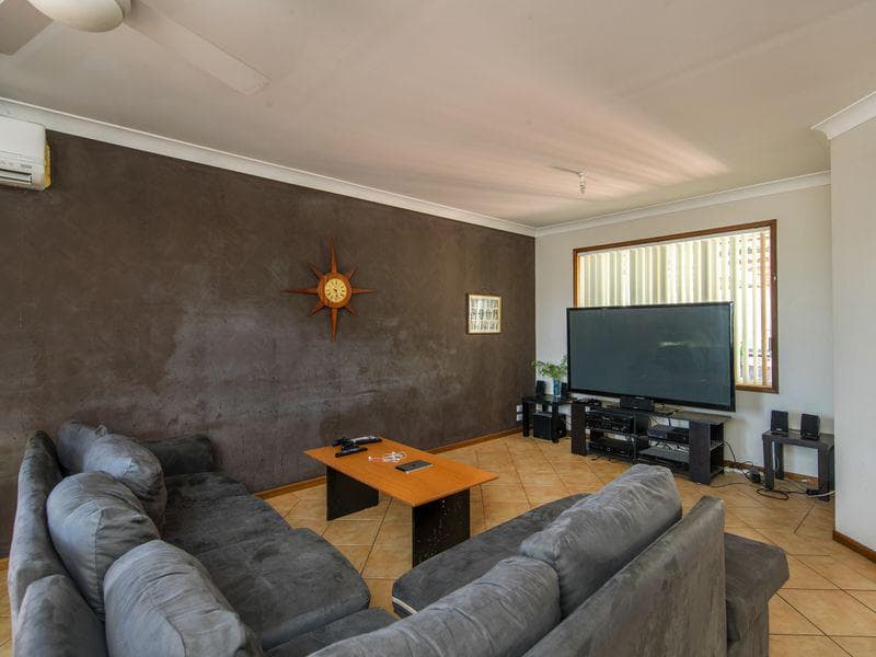 21 Katie Pl, Tingira Heights, Windale - Thumbnail 2