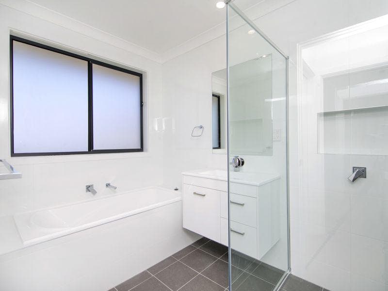 50/6-18																										Redbank Road
														
								Northmead, NSW 2152, Teralba - Thumbnail 4