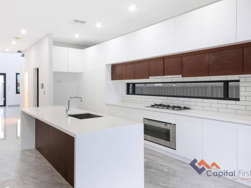 1 /135 Robertson Street, Guildford, Guildford - Thumbnail 3