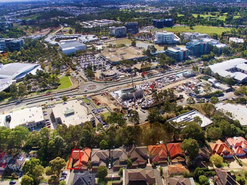 33 Jacqui Circuit, Baulkham Hills, Baulkham Hills - Thumbnail 2