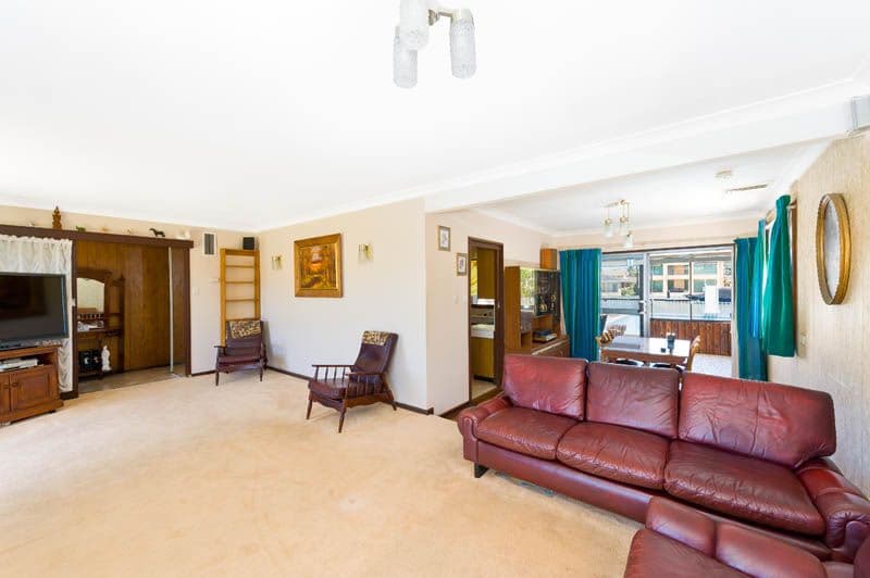 5 Hawkesbury Esplanade, Sylvania Waters - Thumbnail 3