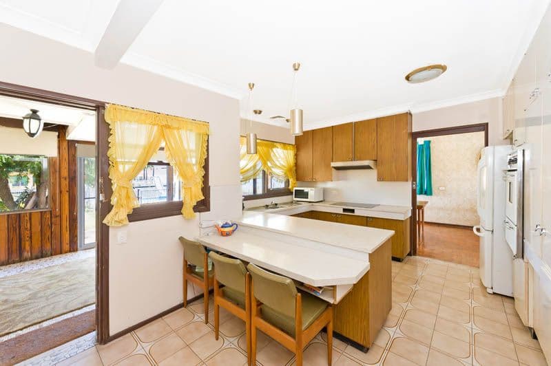 5 Hawkesbury Esplanade, Sylvania Waters - Thumbnail 4