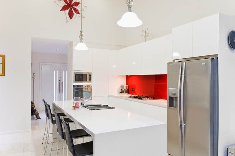 24 Shoalhaven Road, Sylvania Waters - Thumbnail 4