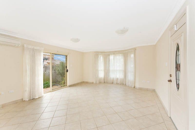 1/31 Holt Street, North Ryde - Thumbnail 2