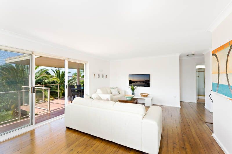 1 Macintyre Crescent, Sylvania Waters - Thumbnail 6