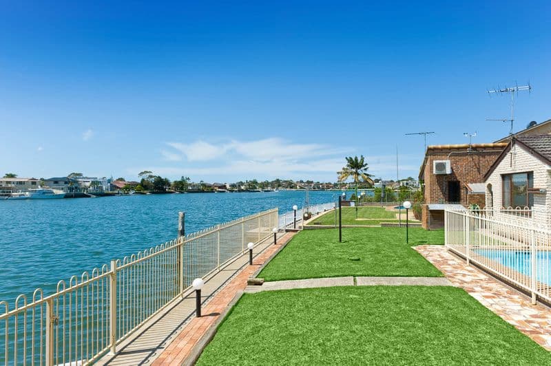 13 James Cook Island, Sylvania Waters - Thumbnail 2