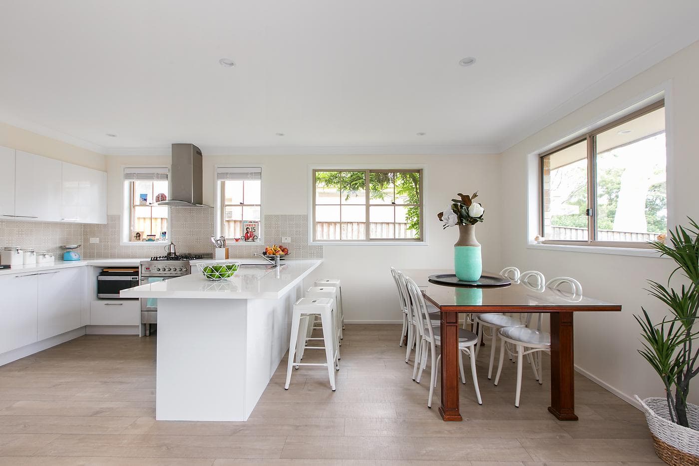 9 Waterview StreetSeaforth, Seaforth - Thumbnail 2