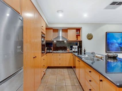 24 Rosserdale Crescent, Mount Eliza, VIC, 3930, Mount Eliza - Thumbnail 8
