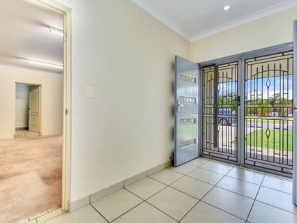 27 Kenbi Place, Rosebery - Thumbnail 2