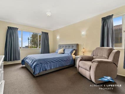 100 Biggs Ave, Beachmere - Thumbnail 7