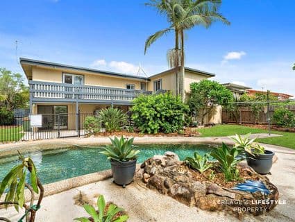 100 Biggs Ave, Beachmere - Image 1