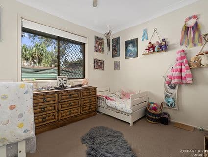 4 Arvon Ave, Beachmere, QLD, 4510, Beachmere - Thumbnail 8
