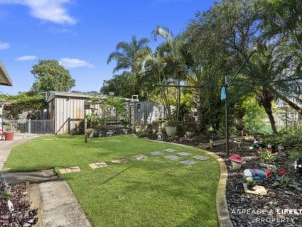 17 Bryant street, Beachmere, QLD, 4510, Beachmere - Thumbnail 2