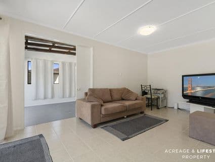 70 Moreton Terrace, Beachmere, QLD, 4510, Beachmere - Thumbnail 6