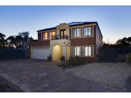 11 Cottage Place, Mornington, Mornington - Thumbnail 2