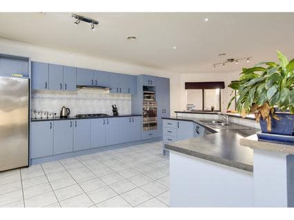 11 Cottage Place, Mornington, Mornington - Thumbnail 3