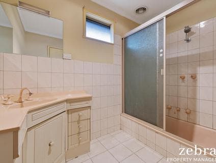 18 Mitre Crescent, Frankston North - Thumbnail 7
