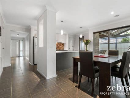 6 Dimitrios Close, Skye - Thumbnail 2