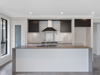 81 Loretto Way, Hamlyn Terrace - Thumbnail 2