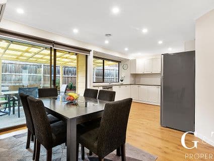 86 Raphael Crescent, Frankston - Thumbnail 4