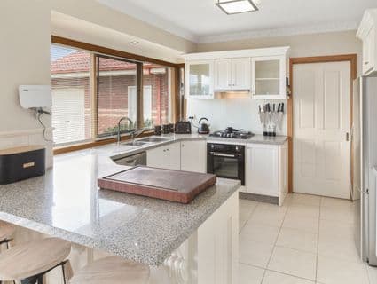 6 Pamela Court, Somerville - Thumbnail 6
