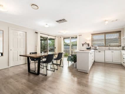 20 Madeleine Court, Somerville - Thumbnail 5