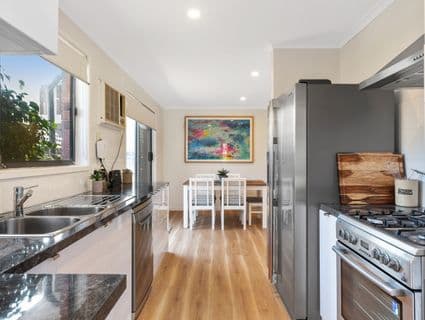 100 Carrum Woods Drive, Carrum Downs - Thumbnail 4