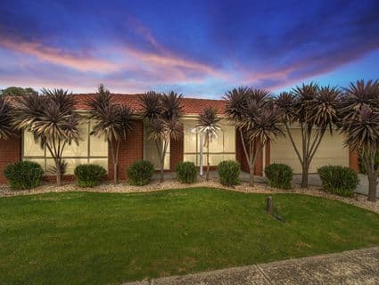 45 Linda Drive, Cranbourne West - Image 1