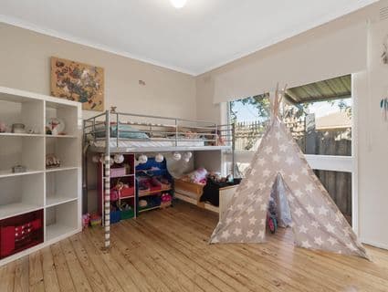 18 Downs Road, Seaford - Thumbnail 8
