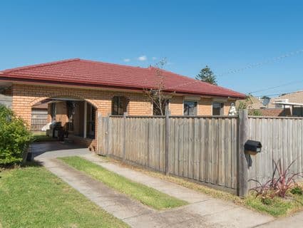 18 Downs Road, Seaford - Image 1