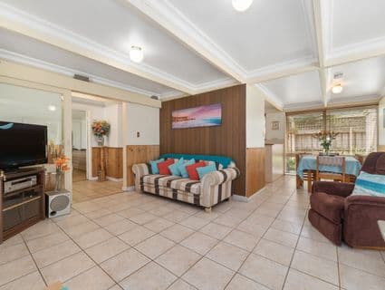 2 Peter Court, Seaford - Thumbnail 3