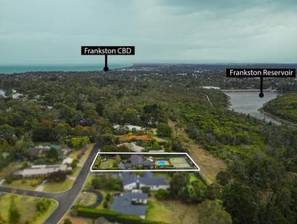12 The Helm, Frankston South - Thumbnail 2