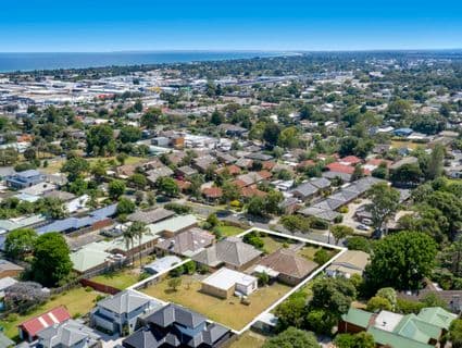 28 & 30 Cricklewood Avenue, Frankston - Thumbnail 4