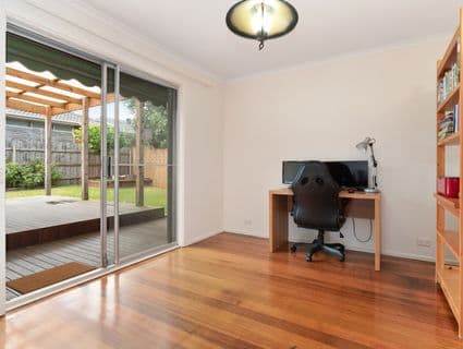 2 Milford Crescent, Frankston - Thumbnail 4