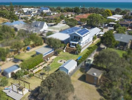 22 Beach Grove, Seaford - Thumbnail 2