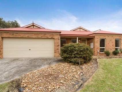 14 Watts Terrace, Pakenham - Image 1