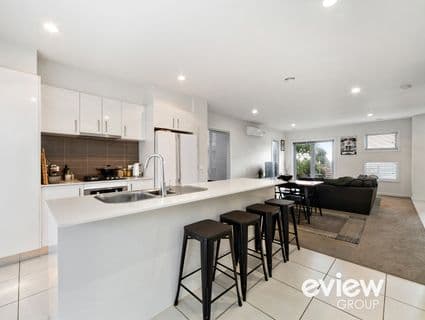 404, Cranbourne - Thumbnail 5
