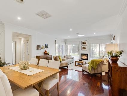 8 Marlo Place, Frankston - Thumbnail 2