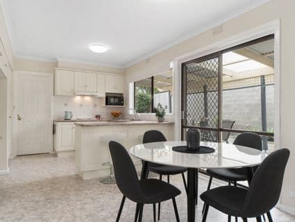 39 Belvedere Road, Seaford, VIC, 3198, Seaford - Thumbnail 2
