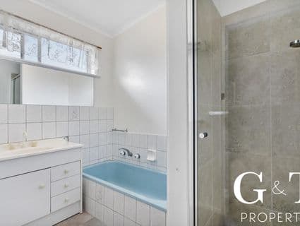 8 Bouvardia Crescent, Frankston North - Thumbnail 7