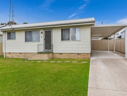 7 Warwick Avenue, Mannering Park, NSW, 2259, Mannering Park - Thumbnail 4